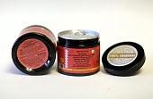 Восковичная осветляющая аллантоиновая маска для лица для коррекции пигментных пятен и выравнивания дефектов кожи с ликвидамбром смолоносным, подосмой восточной и энотерой FUSUL AL ARBAA «Времена года»